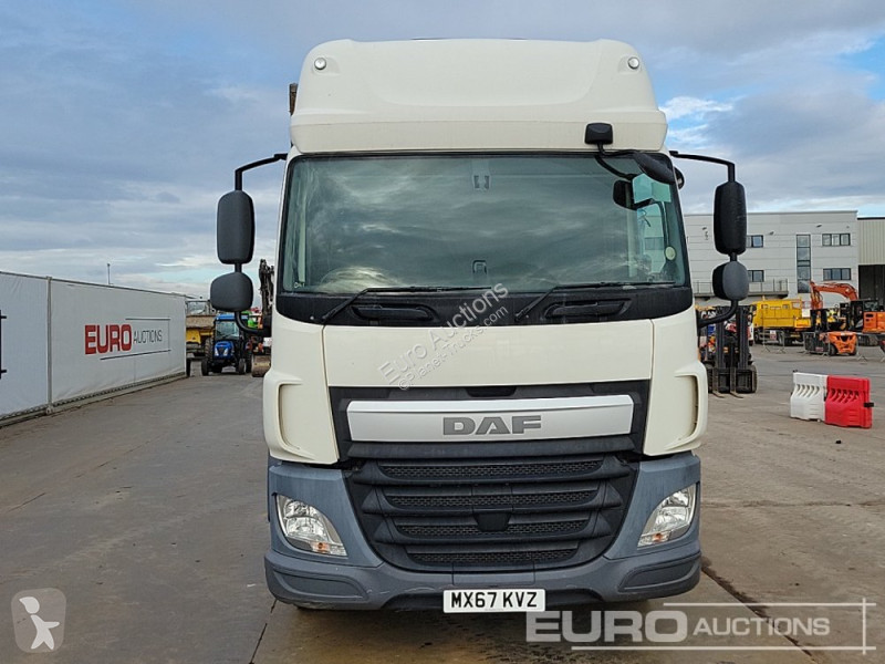 Camion  CF230