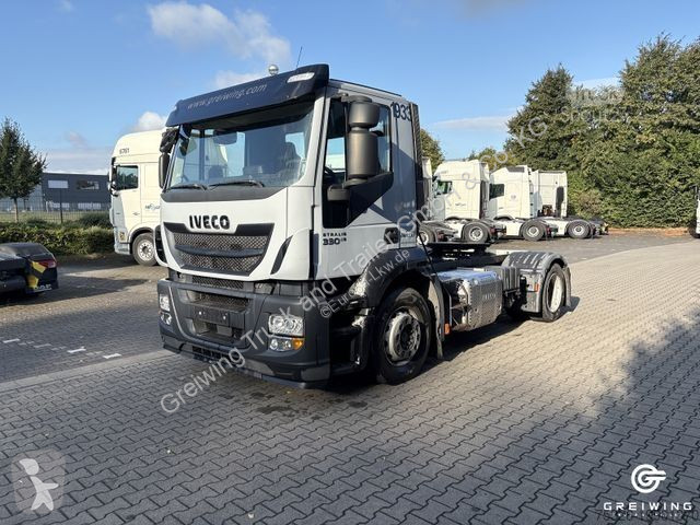 Camião Iveco AD 440 S 33 T/P