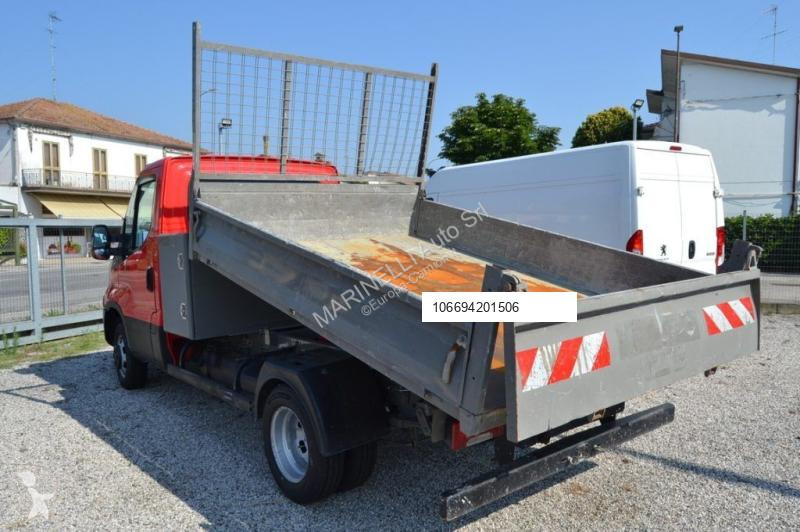 Véhicule utilitaire Iveco 35C13 2.3 CASSONE...