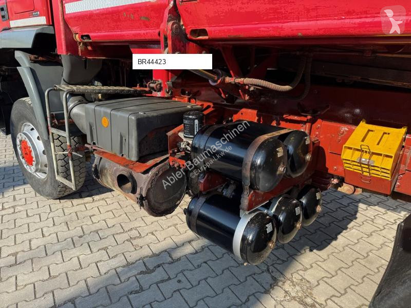 Kamion Iveco 260 EH1 mit Bordmatic AHK
