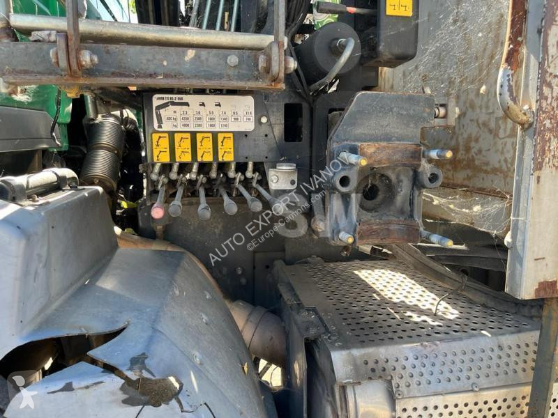 Kamion Mercedes AXOR PLATEAU GRUE