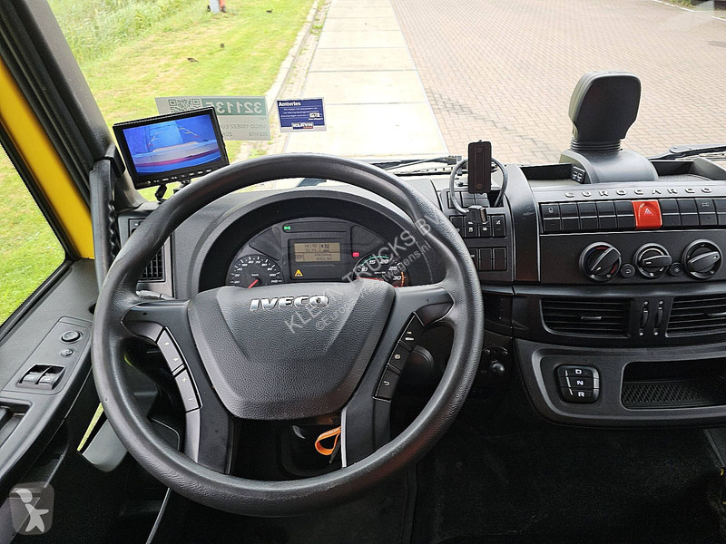 Camion Iveco 150E22 EUROCARGO 150-220 AIRCO LIFT