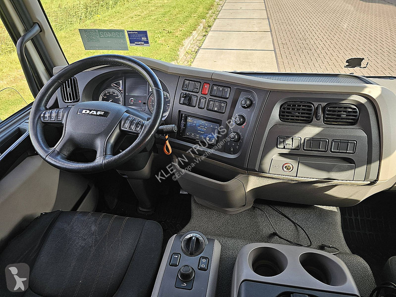 Camion DAF 210