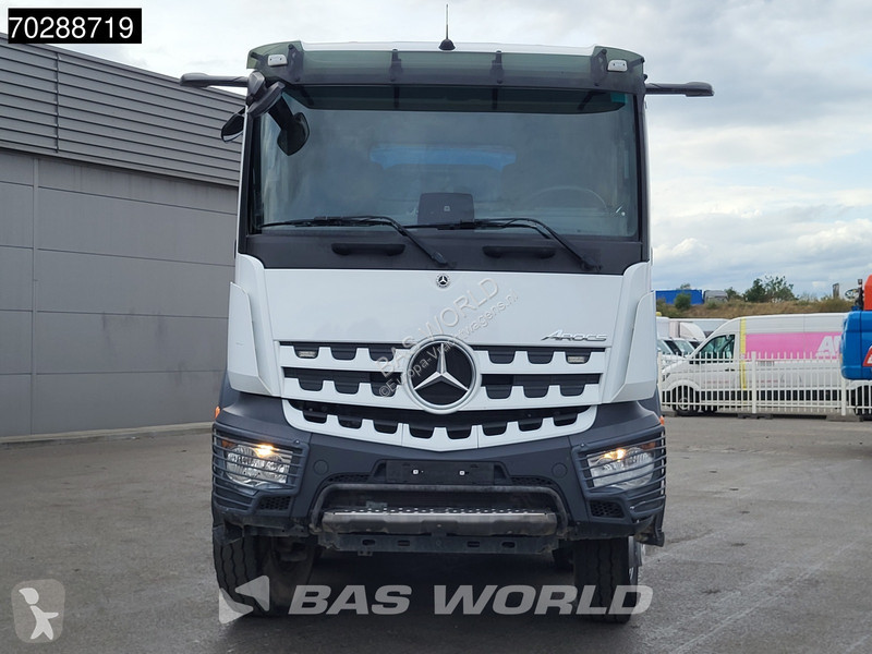 Camion Mercedes 3243 8X4 Retarder 18m3 Marrel...
