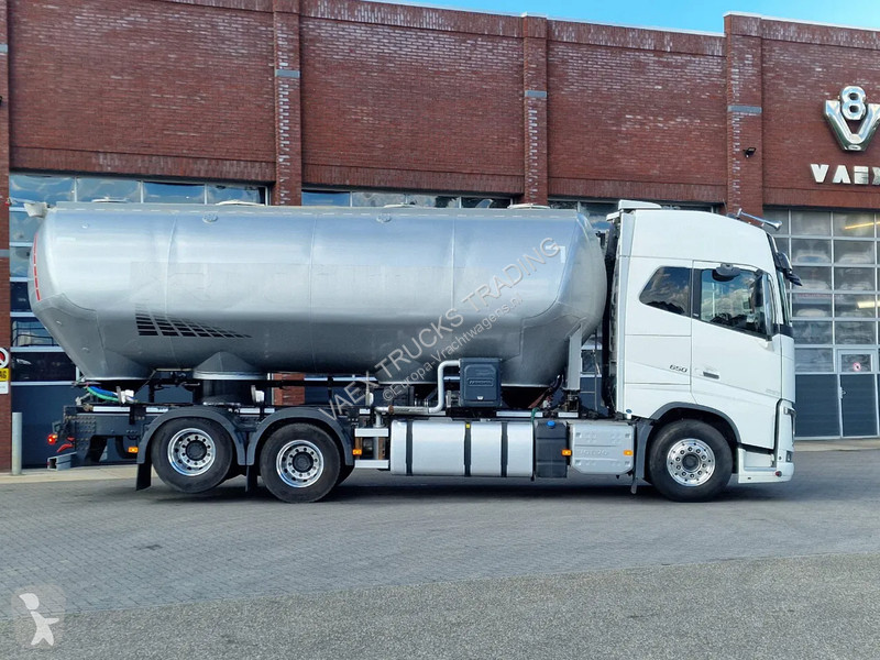 Kamion Volvo 16650 6x2 Globetrotter - 28M3 Bulk...