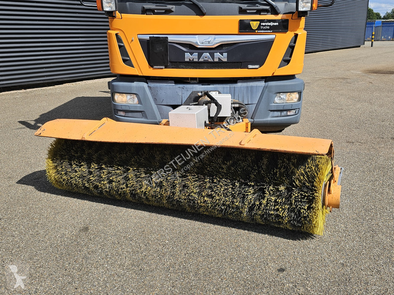 شاحنة MAN 15.240 BL / TIPPER / DOKA / VEEG /...