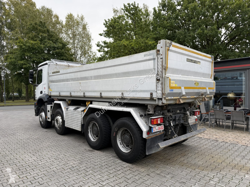 شاحنة Mercedes 3246K 8X4 Meiller