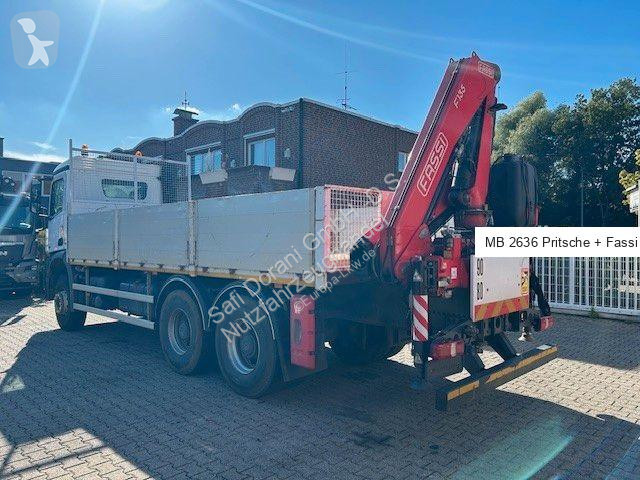 Kamion Mercedes Pritsche + Fassi F135 Kran 6x4...