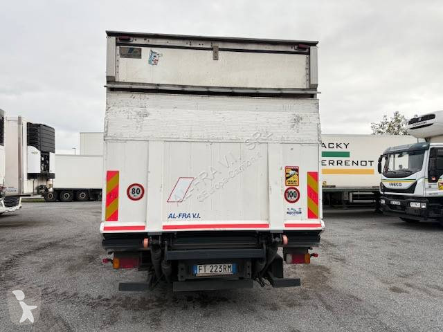شاحنة Iveco