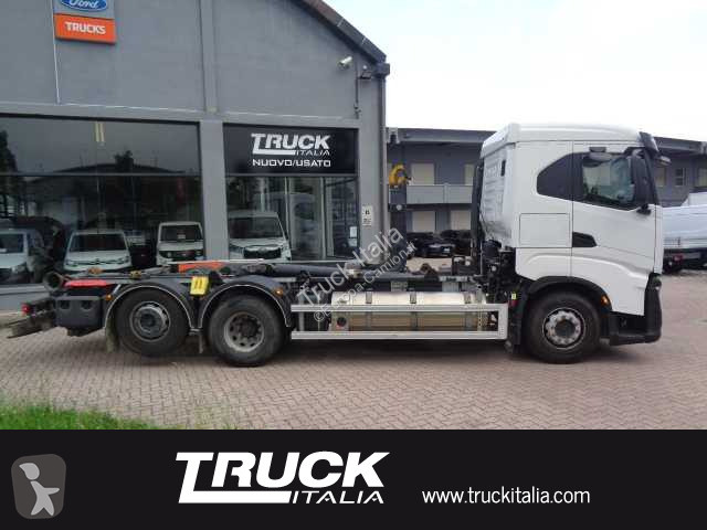 شاحنة Iveco S-Way - S-Way AS 440 S46T/P hi-tronix