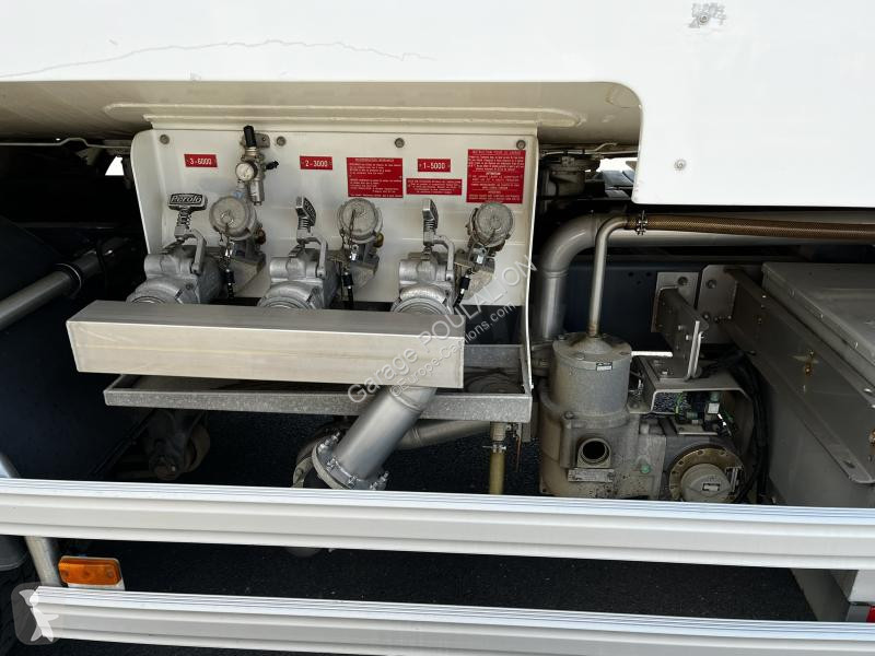 شاحنة Renault CARB LEG 14000 L 280 E6 D18 4X2