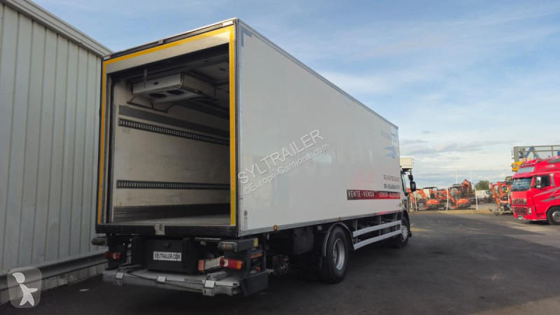 Lastbil Renault  D WIDE (LOA Location avec...