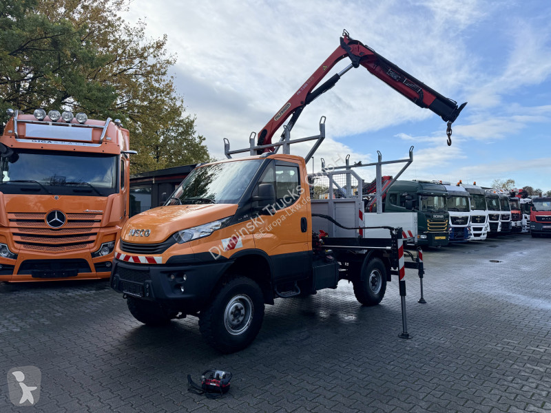 شاحنة Iveco 55S18W 4X4 Palfinger PK 7.501