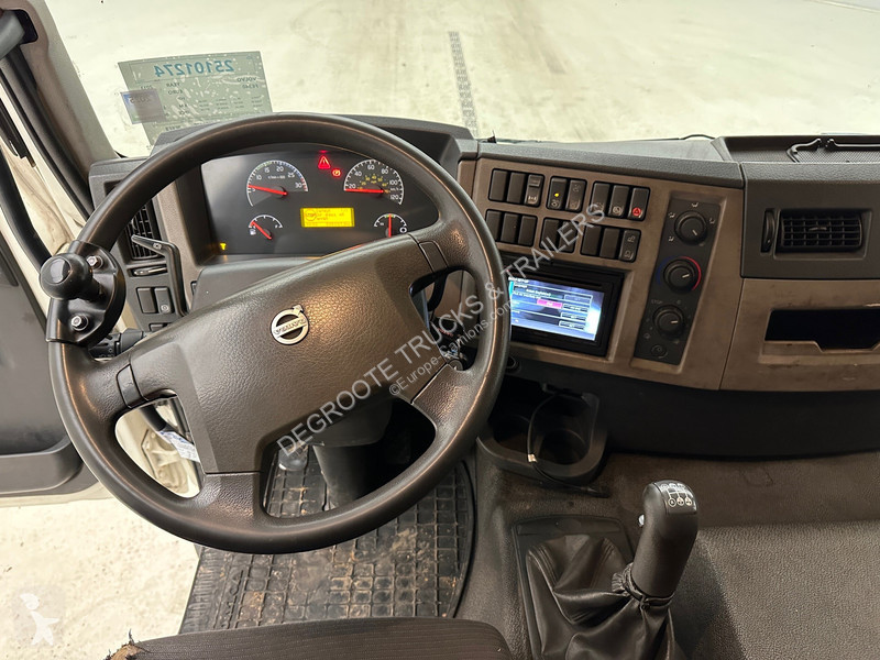 شاحنة Volvo 340