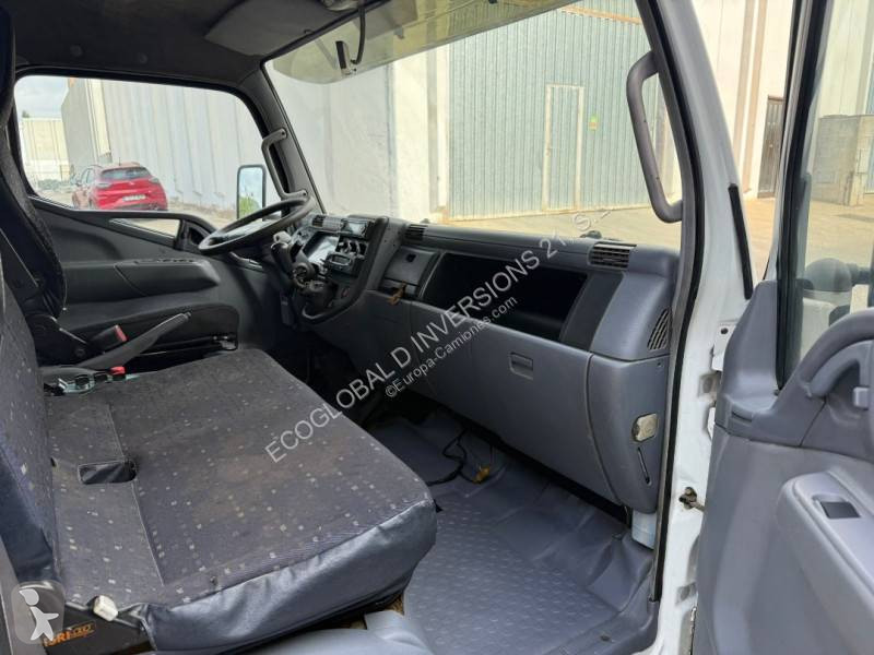 Ciężarówka Mitsubishi Fuso