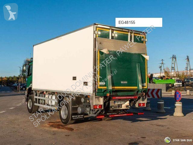 شاحنة Mercedes AROCS 1830 4x4 refrigerated camper
