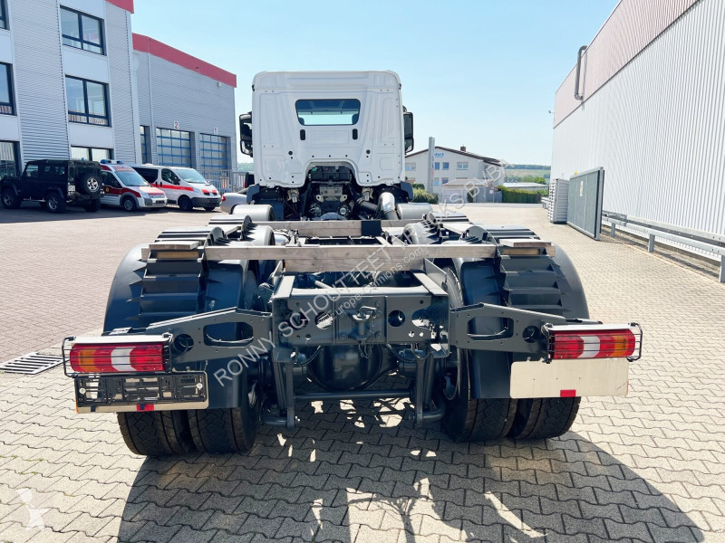 Betonárske zariadenie Mercedes Arocs 3240 8x4...
