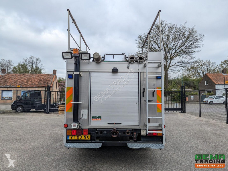 شاحنة Mercedes AF 4x4 Dubbelcab 6Cil - 9 Pers -...