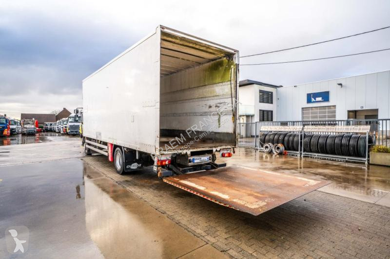 شاحنة Renault MIDLUM (16T)+ DHOLLANDIA 2T