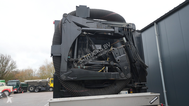 Camion Mercedes ACTROS 4144 8X4 RSP 10M3...