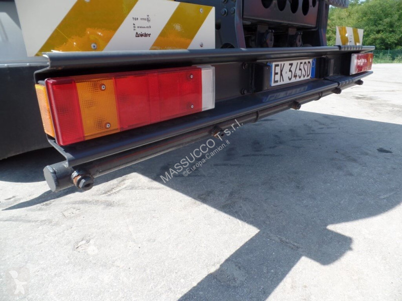شاحنة Iveco 360