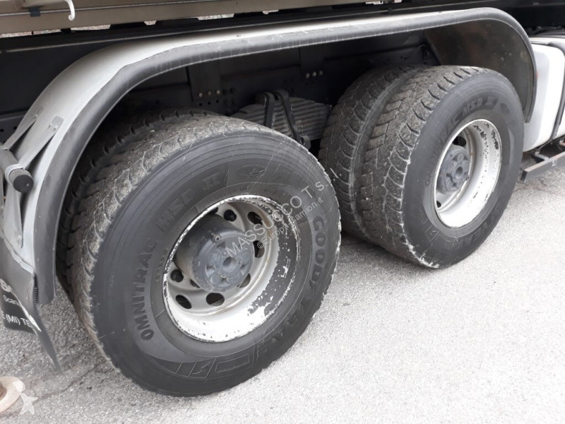 شاحنة Scania P420 8X4
