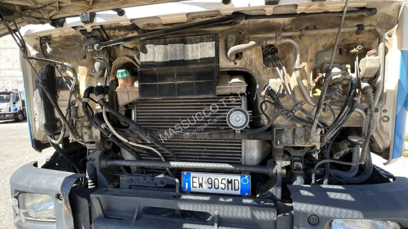 شاحنة MAN 41.364 VF 8x4