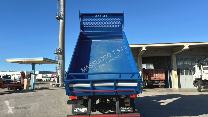 شاحنة Volvo FL280 4x4