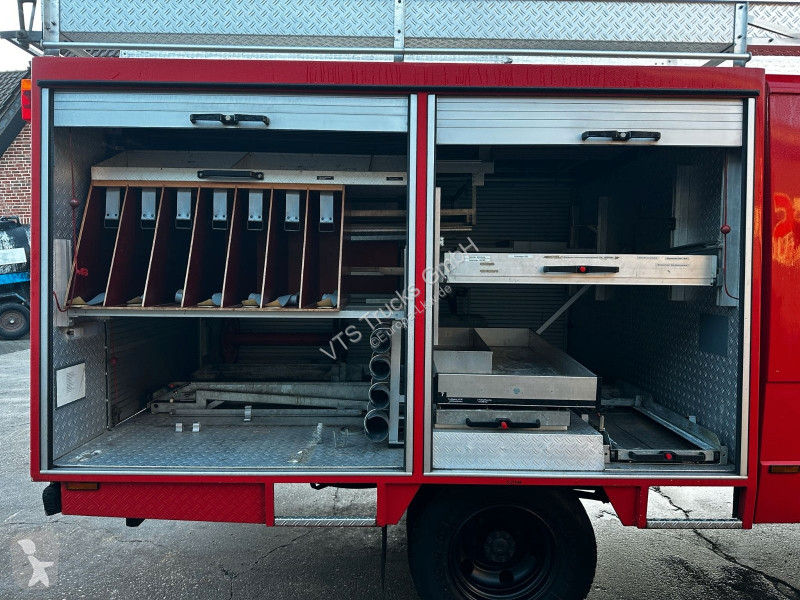 شاحنة Mercedes 4x2 Feuerwehr