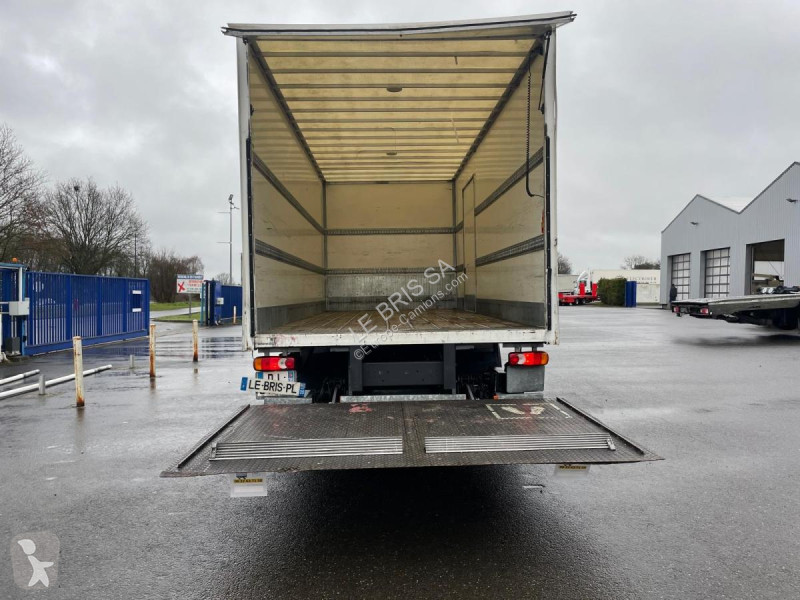 Camion Renault  D240.12