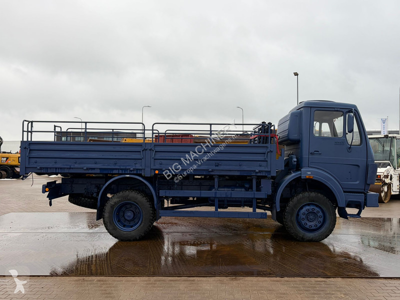 شاحنة Mercedes 4X4 blue