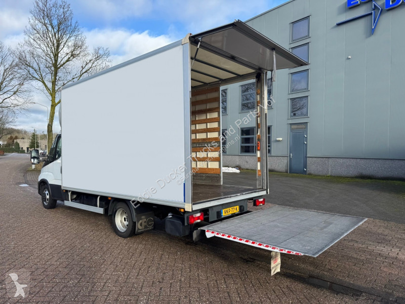 شاحنة Iveco DAILY 40C18 EURO 6 / MANUAL /...