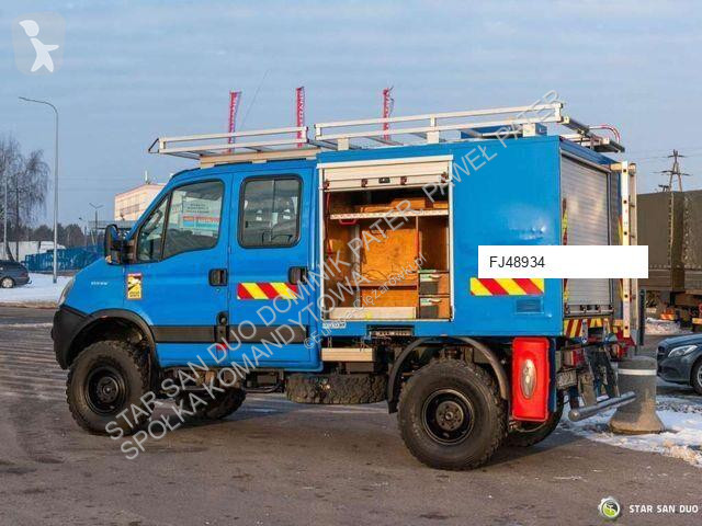 شاحنة Iveco DAILY 55S18DW 4x4 Doka