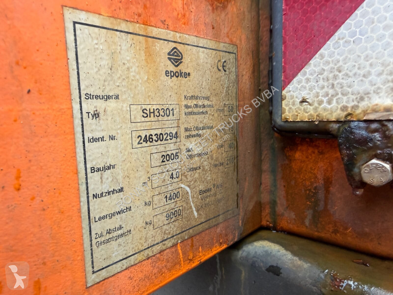 آلة لصيانة الطرق  SH 3301 Salzstreuer ca. 4m³...