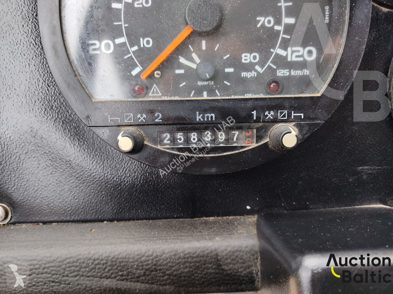 شاحنة Iveco 110-17