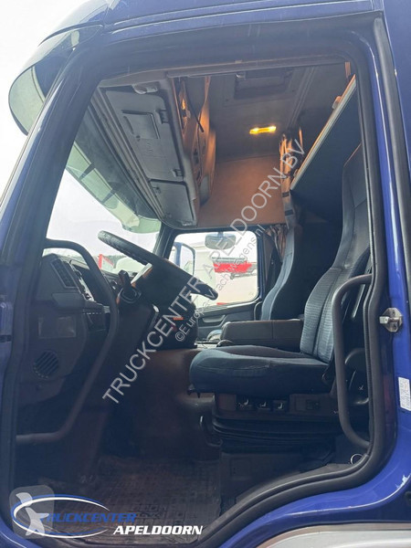 شاحنة Volvo 340 6x2, ADR