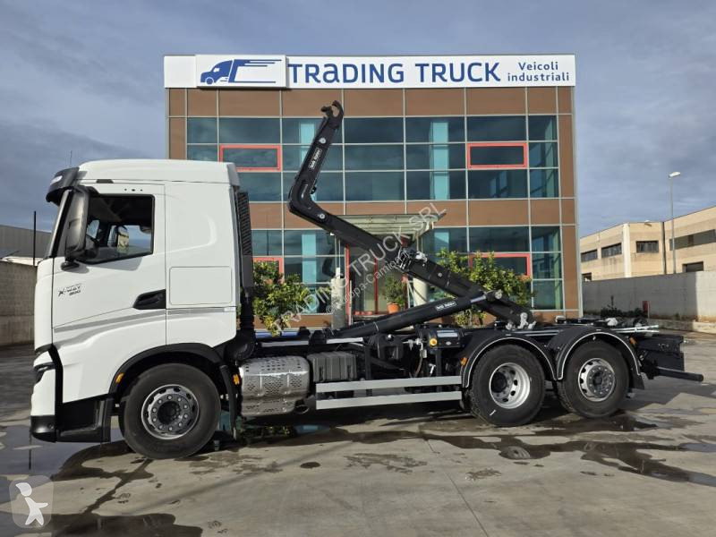 شاحنة Iveco