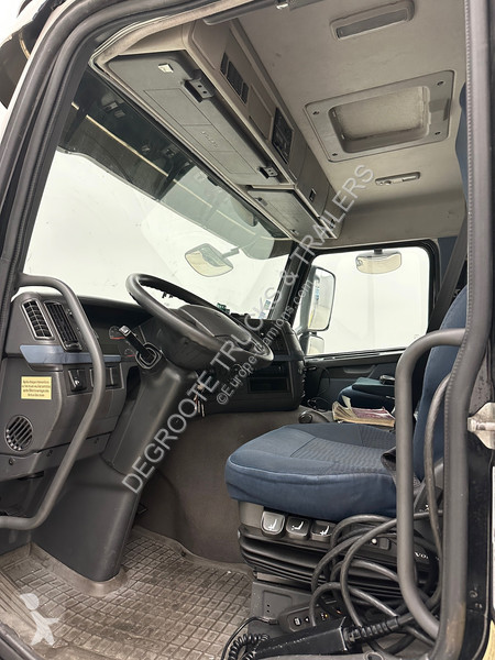 شاحنة Volvo 380 Tourbus