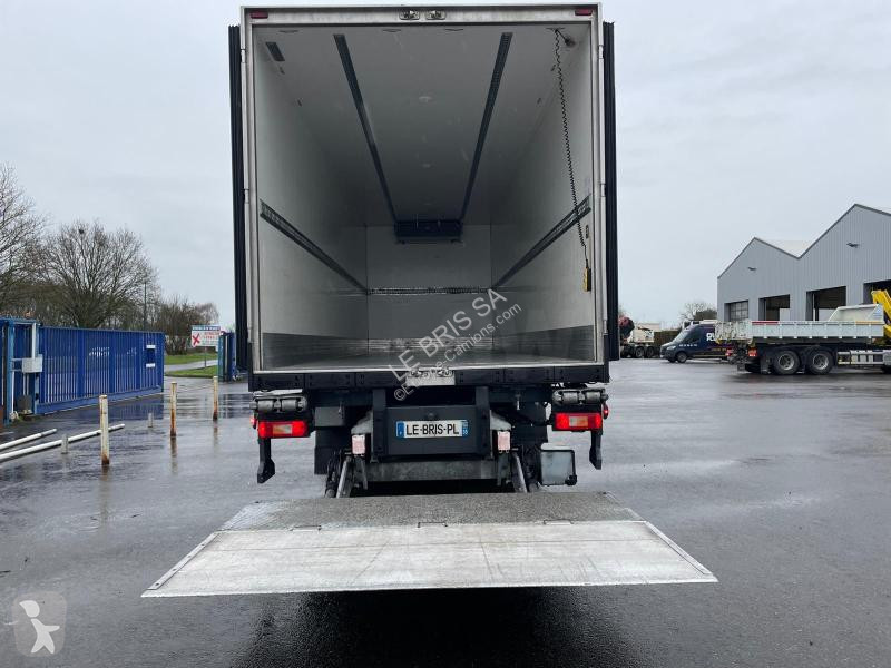 شاحنة Renault  D WIDE 430