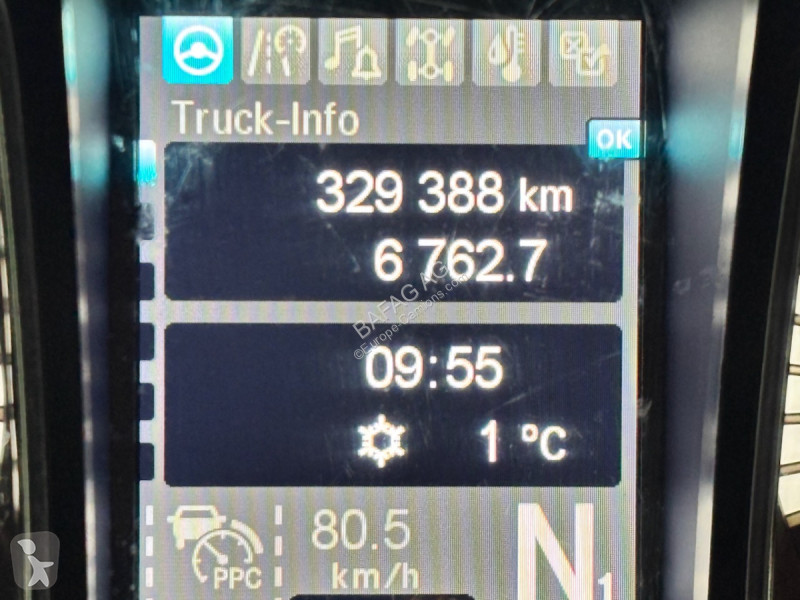 شاحنة Mercedes actros 2543 6x2