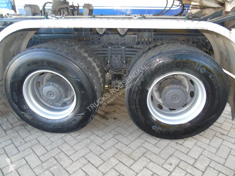 Camion Mercedes 3348 + TRI TIPPER + 6X4 + EURO 6