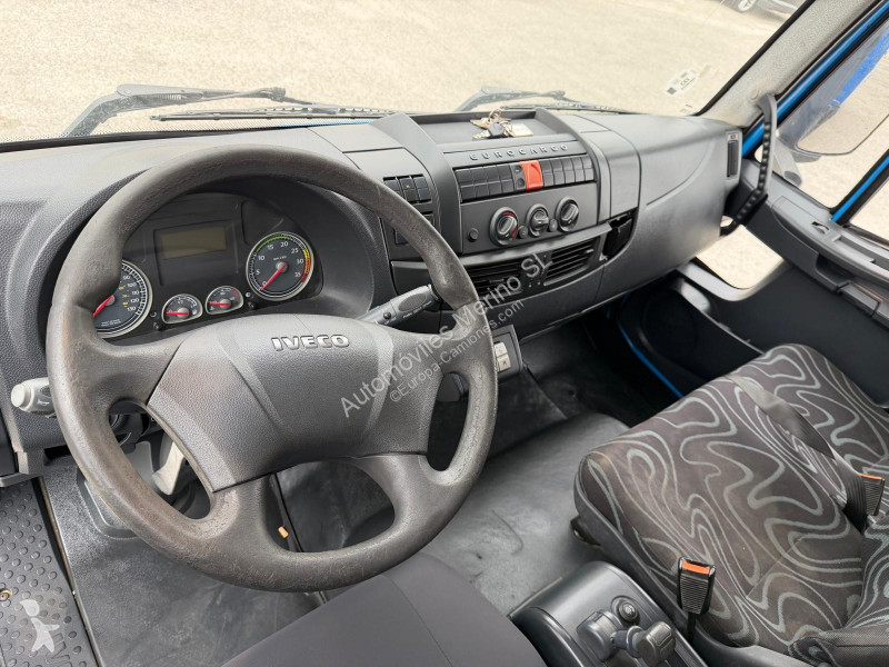 شاحنة Iveco EUROCARGO 100E18