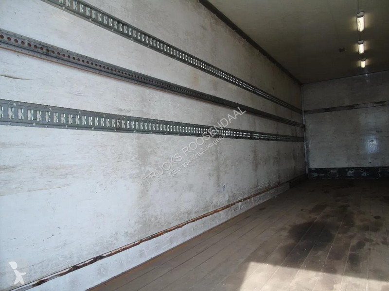 شاحنة Renault 220 + euro 5 + MANUAL + lift + 12T