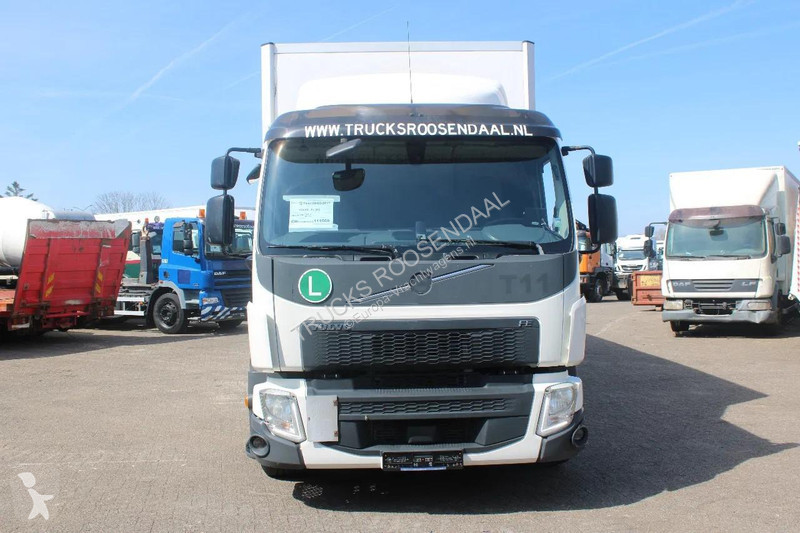 شاحنة Volvo 280 + CARRIER + ATP/FRC + LIFT...