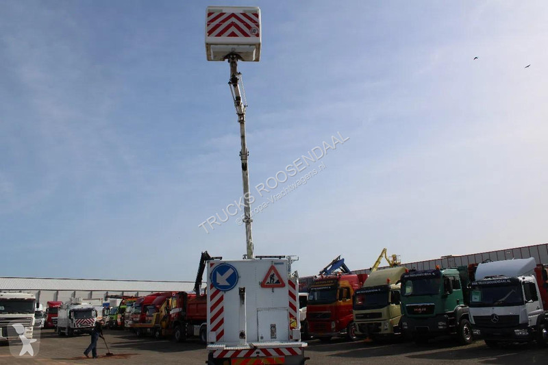 شاحنة Iveco 120EL18 + COMET 14 METER + EURO 5