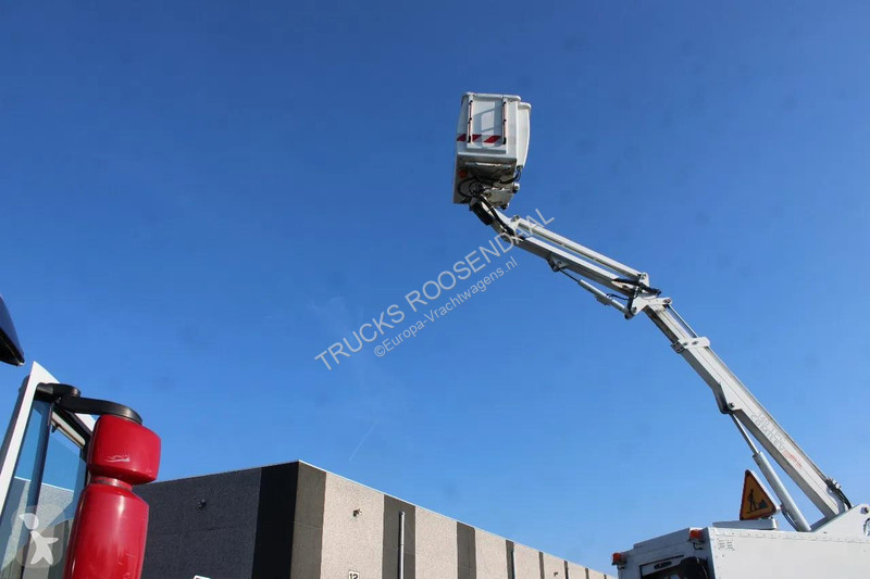 شاحنة Renault 220 + 14METER + EURO 5