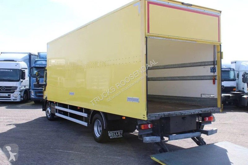 شاحنة Iveco 120E21 + Euro 6 + Dhollandia Lift +...