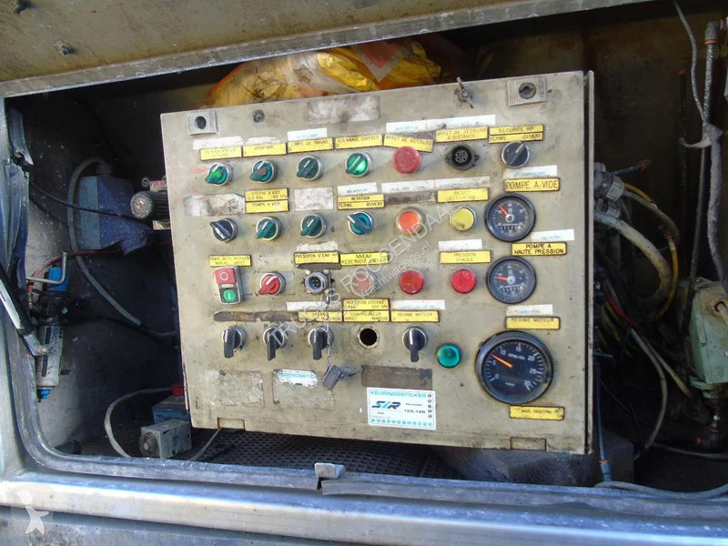 Camion Volvo 12.340 12.340 + ecota 14.700 liter...