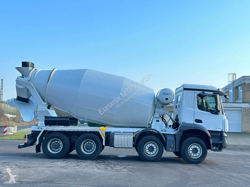 شاحنة Mercedes 3743 Mercedes-Benz 5 3743 8X4 /...