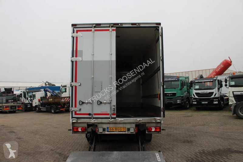 Camião Mercedes 2027 + EURO 6 + 19T